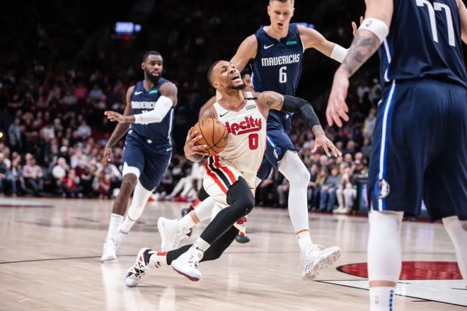 开拓者全力以赴迎战顶级对手打造神奇战绩 开拓者全力以赴迎战顶级对手打造神奇战绩