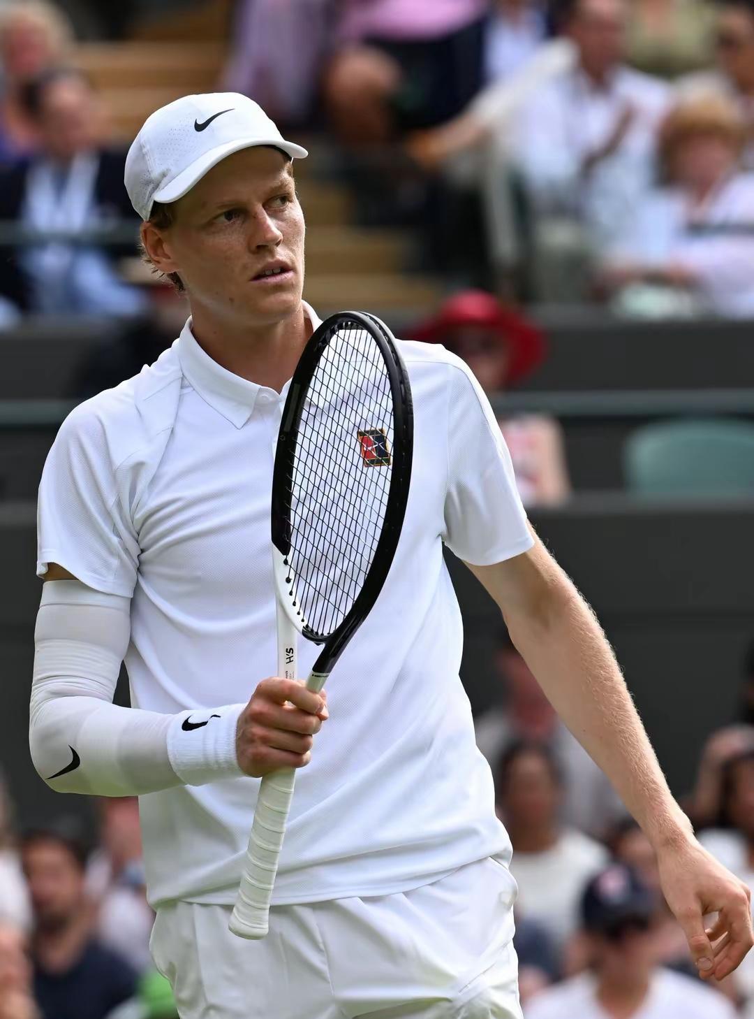 拉沃尔杯完胜ATP总决赛，德约科维奇关键制胜