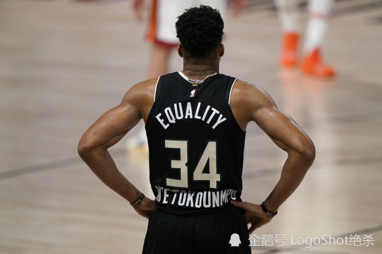 深圳队碾压快船,字母哥刷新纪录 深圳队碾压快船,字母哥刷新纪录