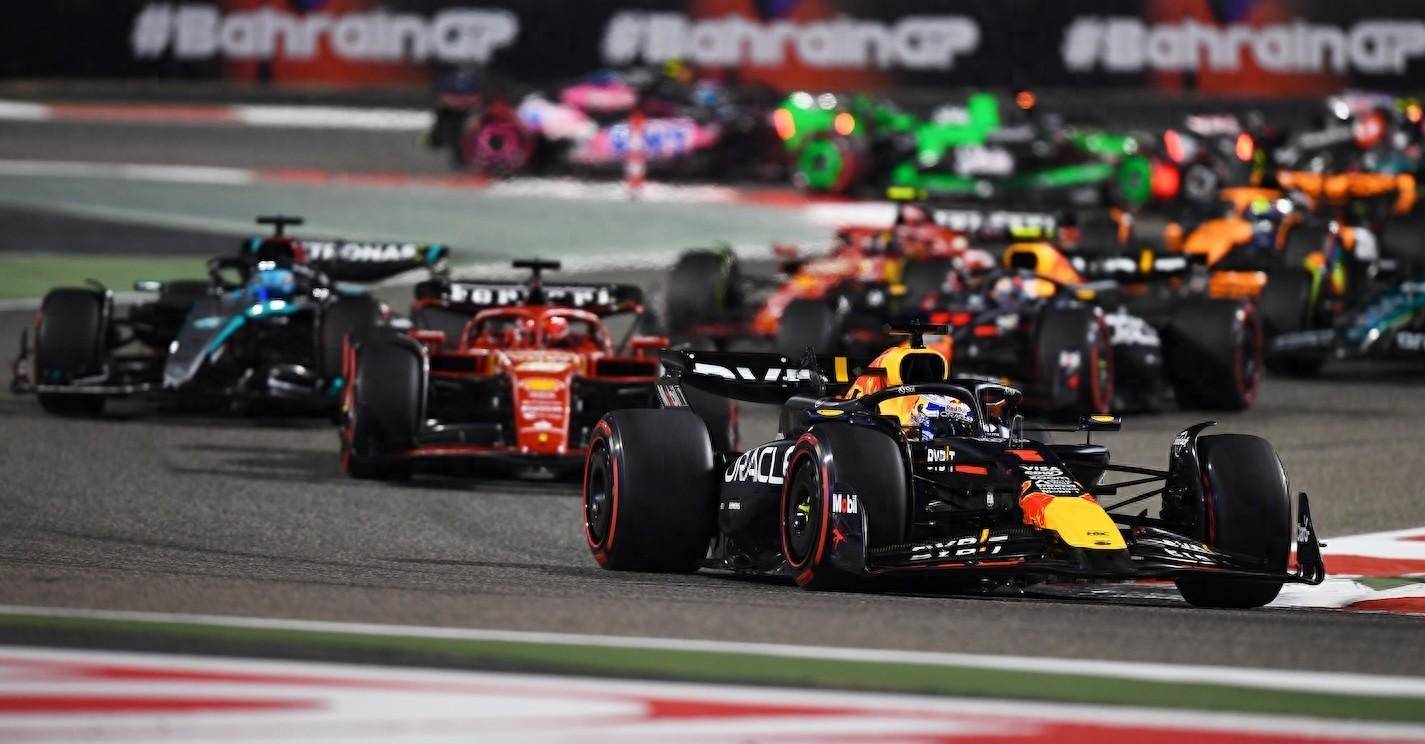 雷速体育直播入口-哈斯车队轻取红牛二队，拉塞尔点燃赛场