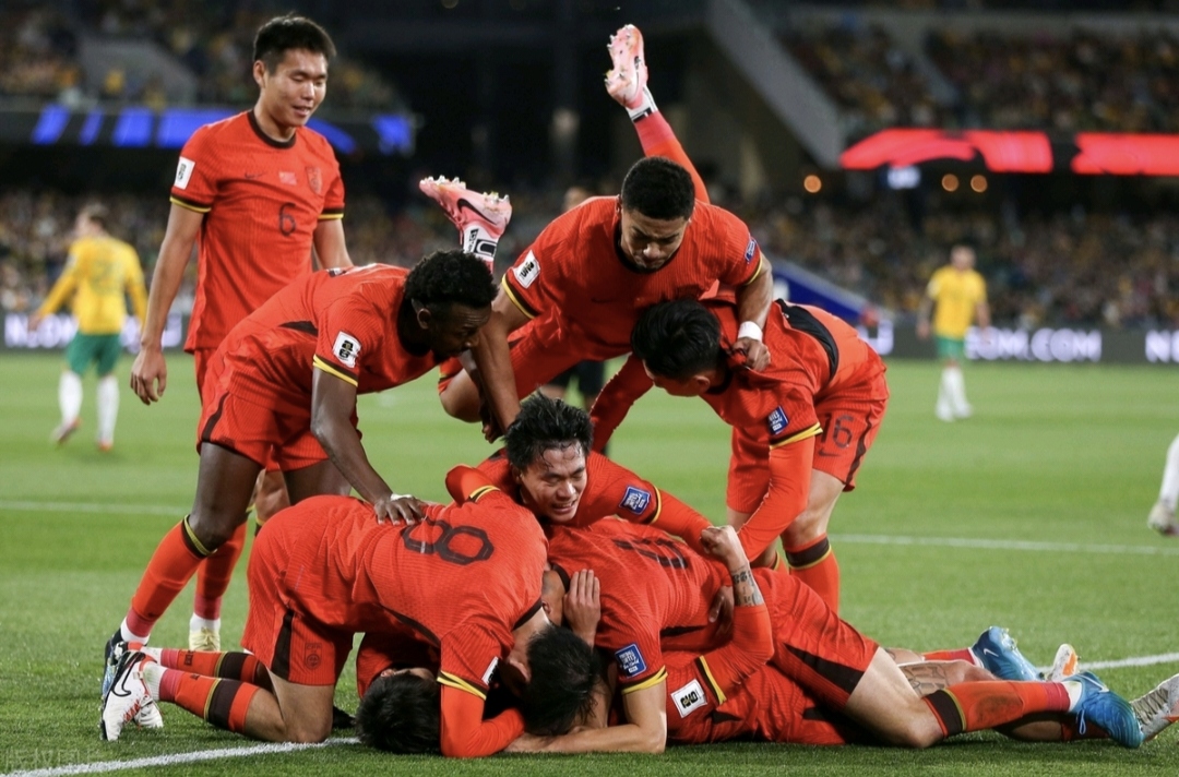 泰国队绝杀印尼队，安赛龙关键制胜